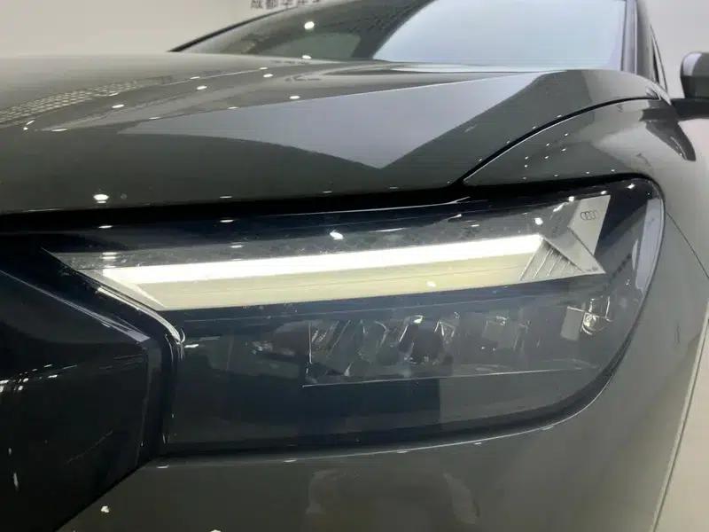 Audi Q4 e-tron 2023 Model 40 e-tron Trailblazer — миниатюра 6