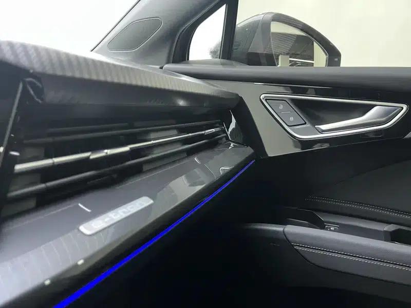 Audi Q4 e-tron 2023 Model 40 e-tron Trailblazer — миниатюра 8