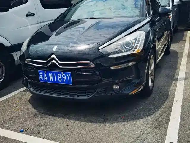 DS 5 2014 1.6T Luxury Edition THP160