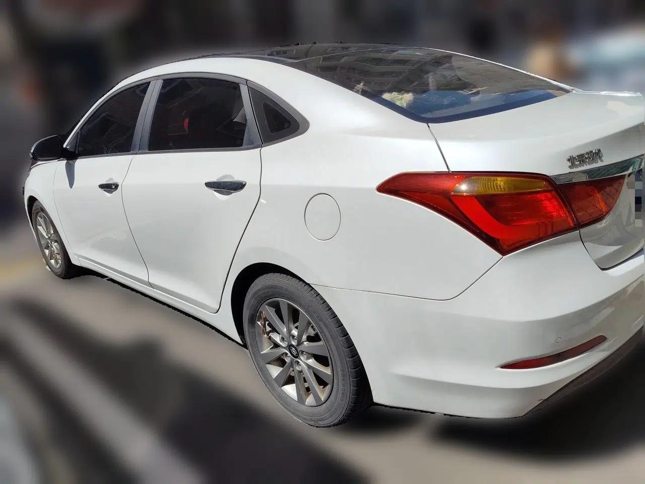 Hyundai Mistra 2014 1.8L Automatic Smart GLS — миниатюра 4