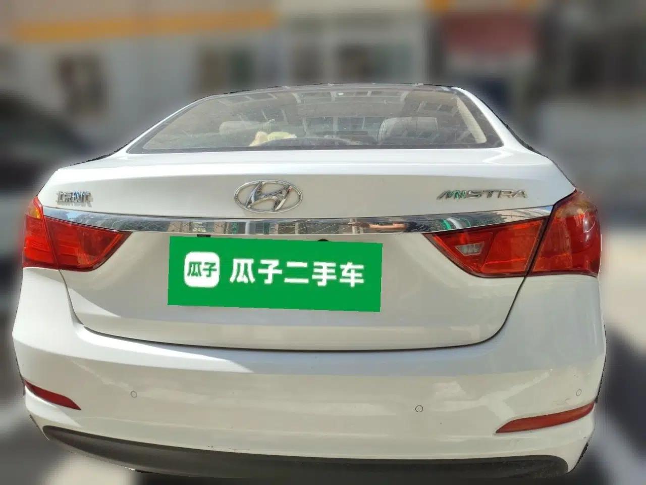 Hyundai Mistra 2014 1.8L Automatic Smart GLS — миниатюра 5