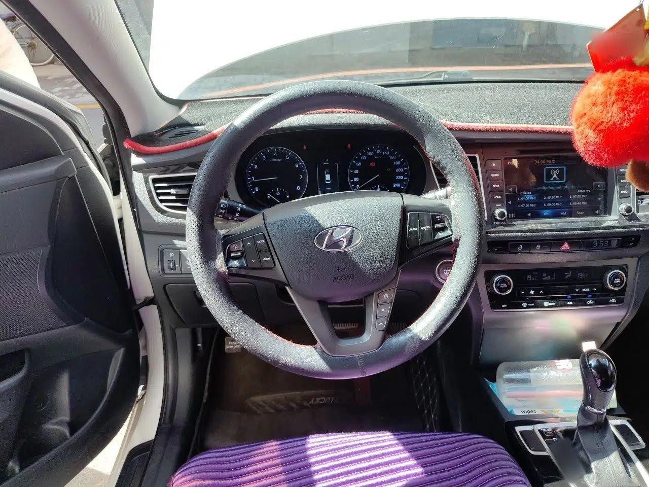 Hyundai Mistra 2014 1.8L Automatic Smart GLS — миниатюра 10