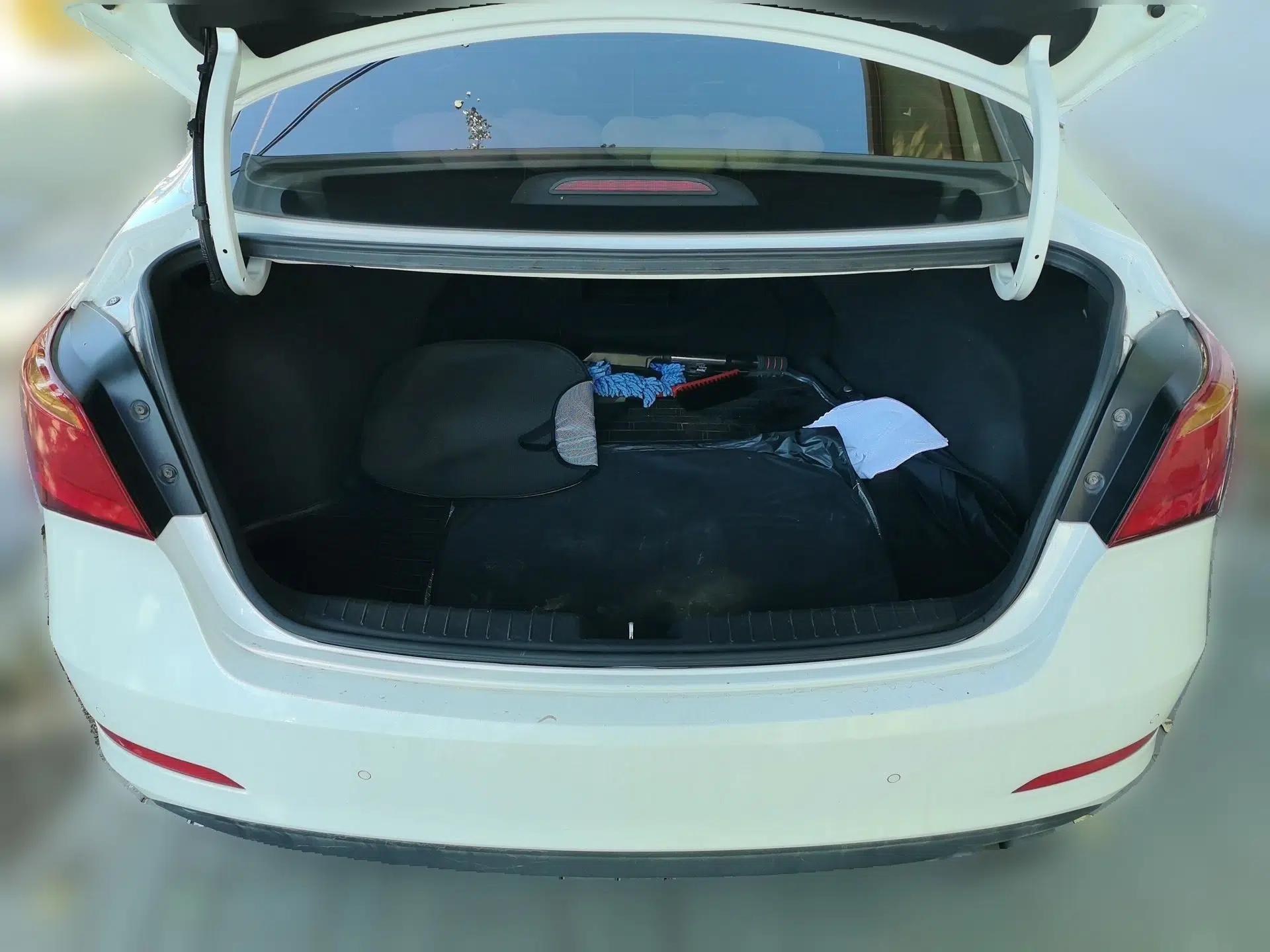 Hyundai Mistra 2016 1.6T Automatic Smart GLS — миниатюра 19