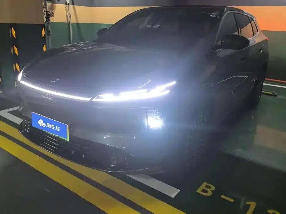 Dongfeng Fengshen L8 2025 Model 185KM Dream Edition — миниатюра 1