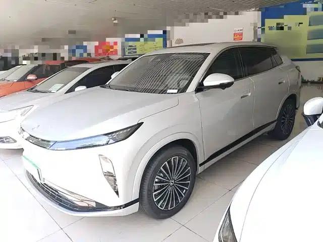 Dongfeng Fengshen L8 2025 Model 185KM Dream Edition