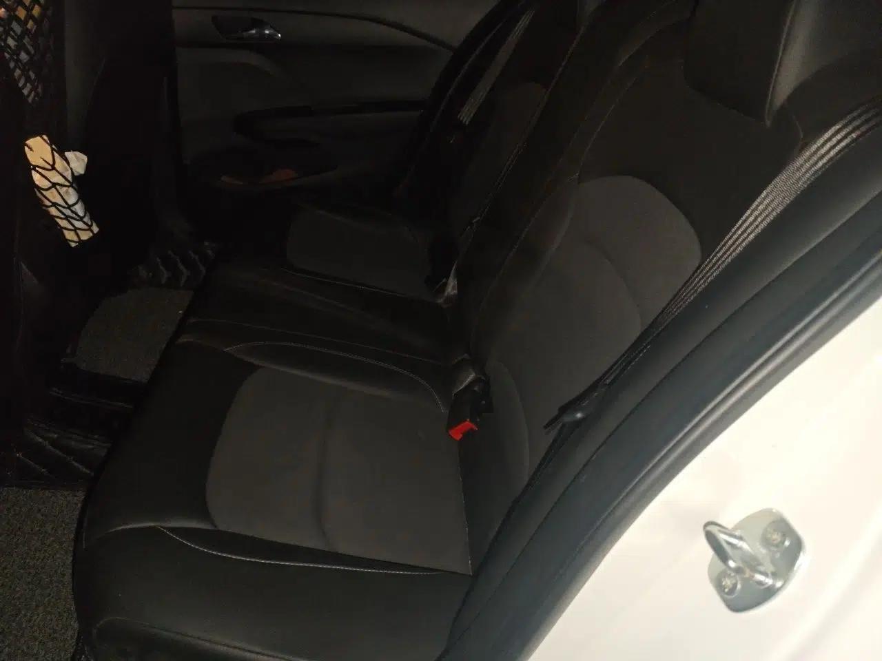 Chevrolet Cavalier 2019 320 Automatic Xinyue Edition — миниатюра 20