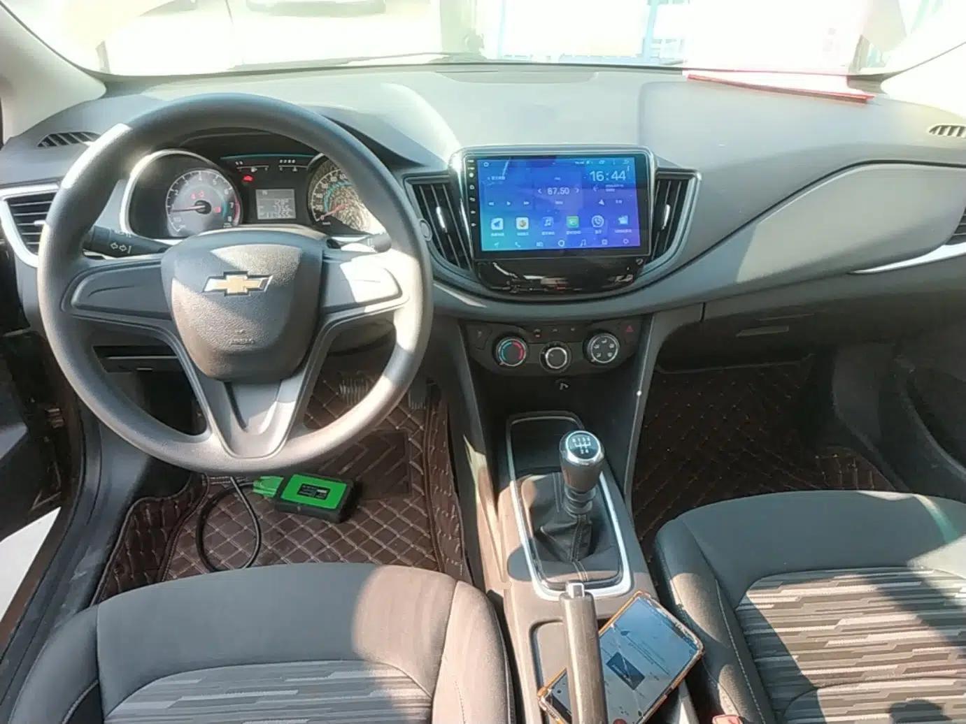 Chevrolet Cavalier 2019 320 Manual Enjoyment Edition — миниатюра 12