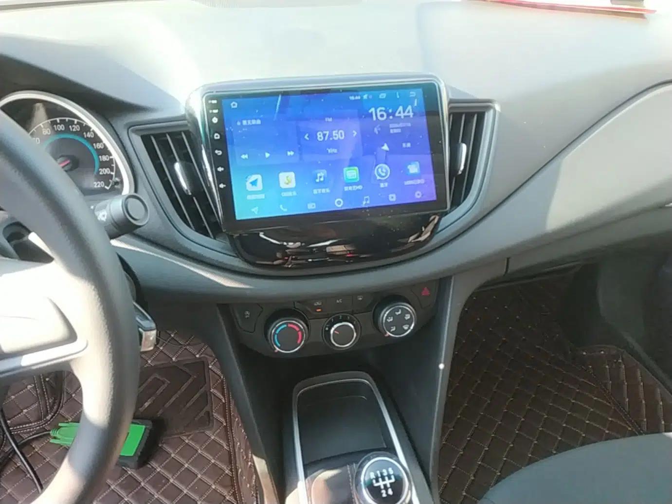 Chevrolet Cavalier 2019 320 Manual Enjoyment Edition — миниатюра 15