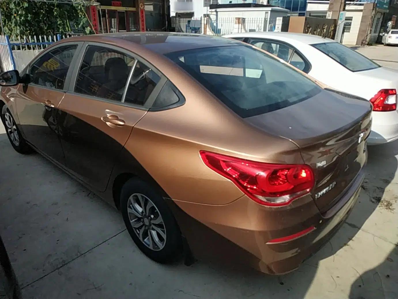 Chevrolet Cavalier 2019 320 Manual Enjoyment Edition — миниатюра 4