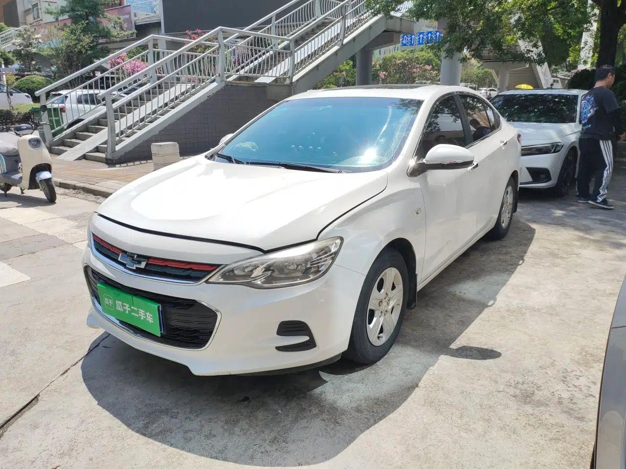 Chevrolet Cavalier 2019 320 Automatic Enjoyment with Sunroof — миниатюра 1