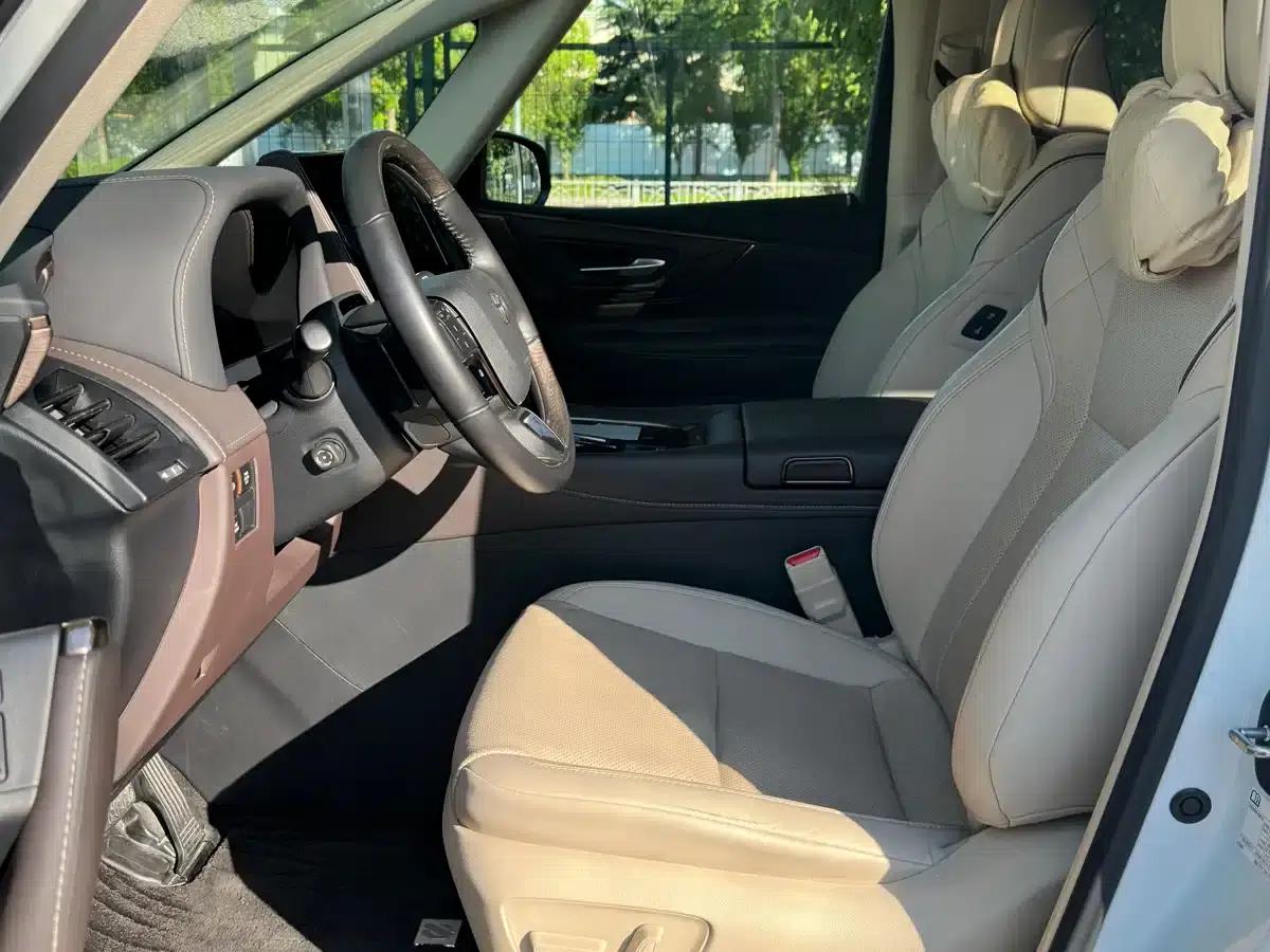 2024 Alphard Hybrid 2.5L Premium Edition — миниатюра 10