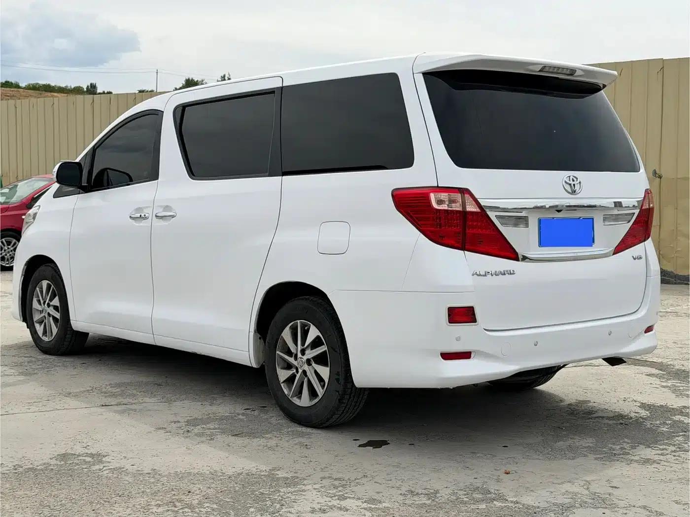 2012 Alphard 3.5L Luxury Edition — миниатюра 6