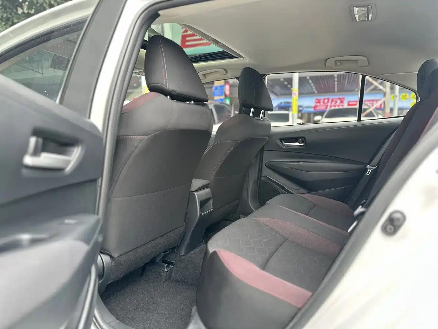 2021 Toyota Corolla 1.2T S-CVT Sport Edition — миниатюра 3