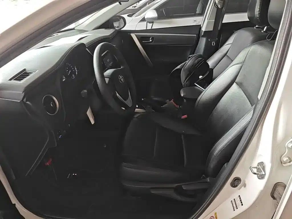 2017 Corolla Facelift 1.2T S-CVT GL-i — миниатюра 15
