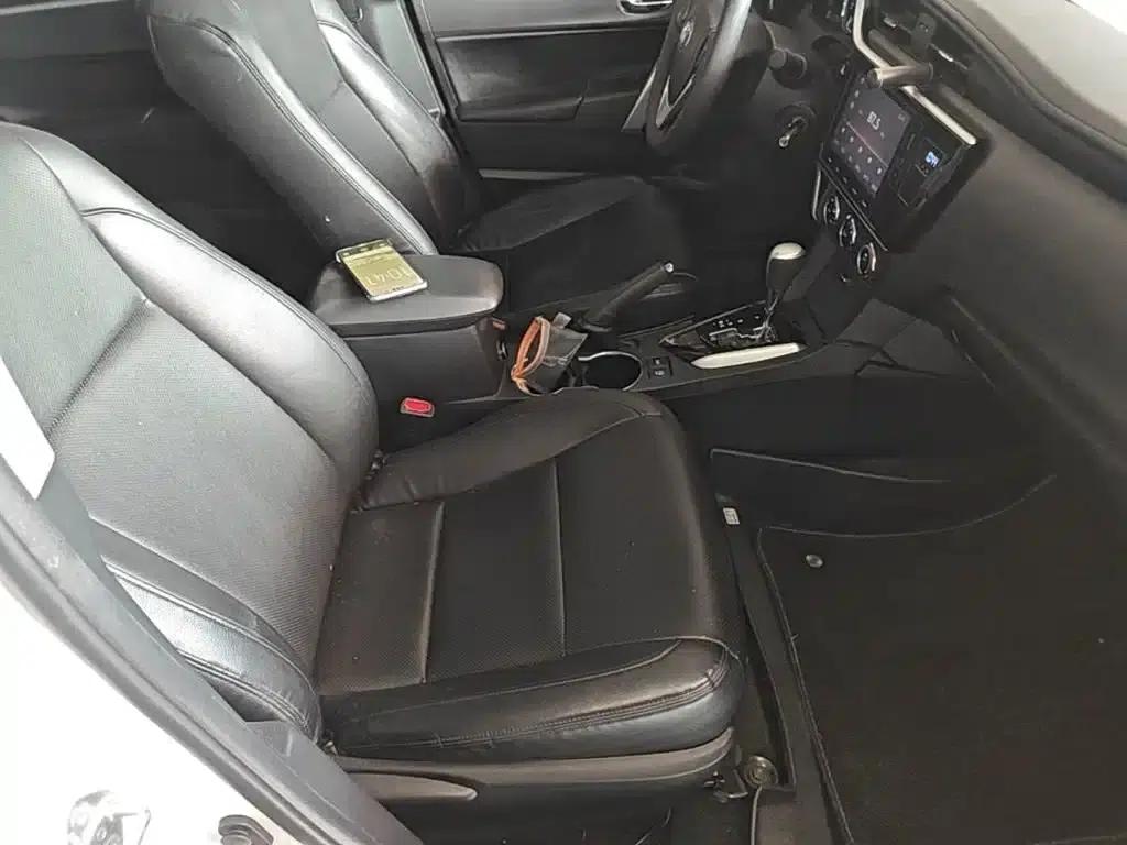 2017 Corolla Facelift 1.2T S-CVT GL-i — миниатюра 25