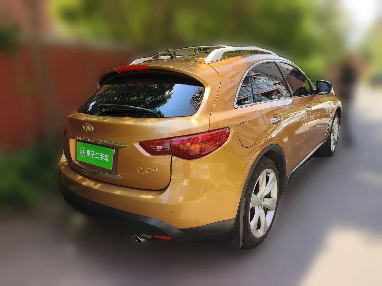 Infiniti QX70 2013 3.7L Standard Edition — миниатюра 6
