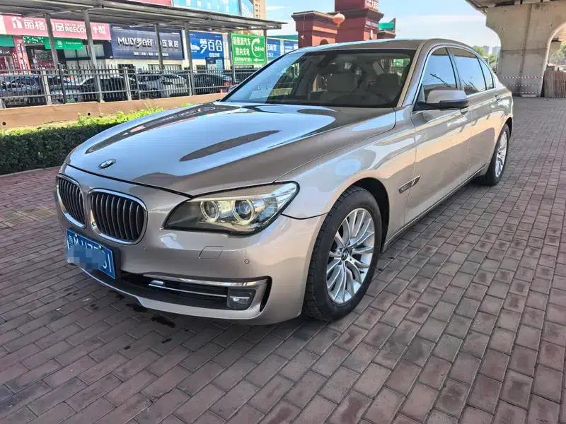 2013 BMW 7 Series 740Li Leading Edition — миниатюра 1