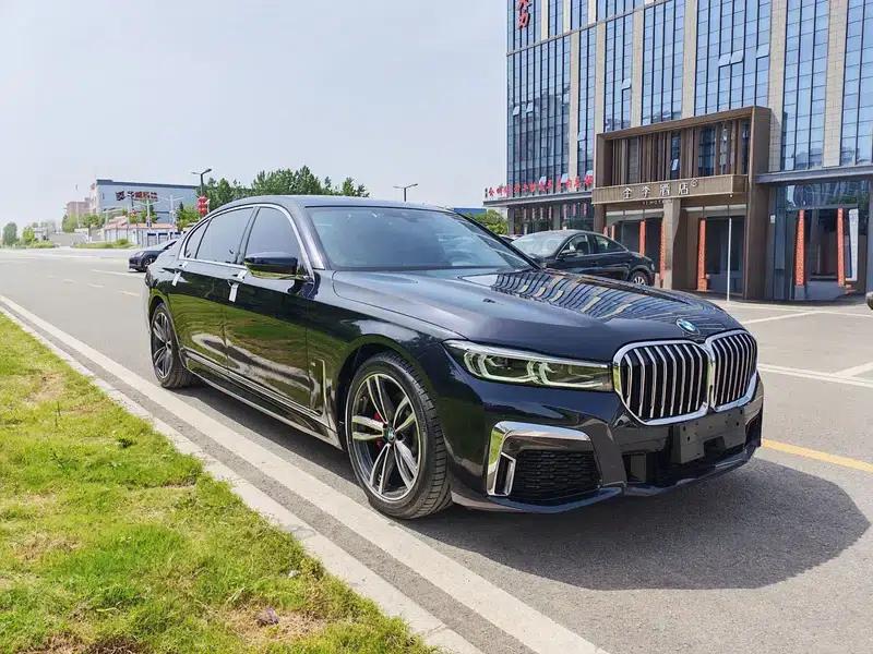 2021 BMW 7 Series 730Li M Sport Package — миниатюра 3