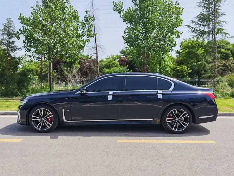 2021 BMW 7 Series 730Li M Sport Package — миниатюра 4