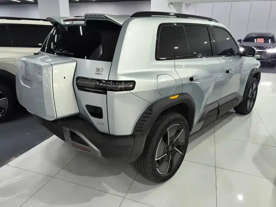 Titanium 3 2025 501KM AWD Max Edition — миниатюра 3