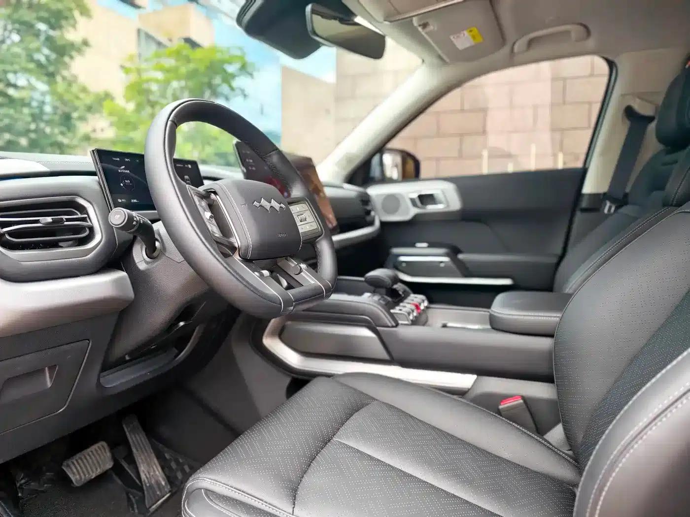Titanium 3 2025 501KM AWD Max Edition — миниатюра 6