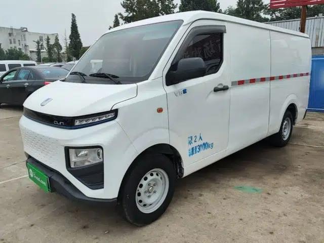 Farizon Xingxiang V 2023 V6E Guoxuan Hi-Tech 41.93 kWh Value Edition