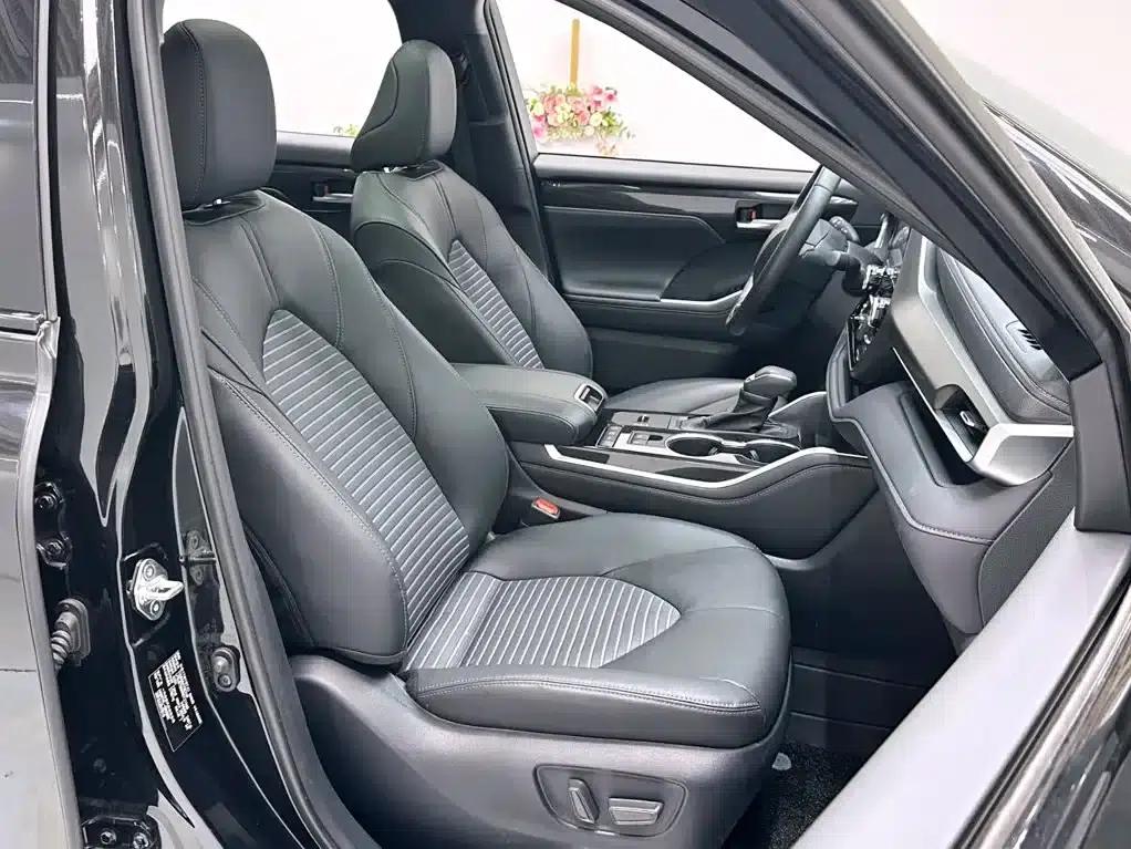 Crown Land Cruiser 2024 2.5L HEV 4WD Luxury Edition — миниатюра 8