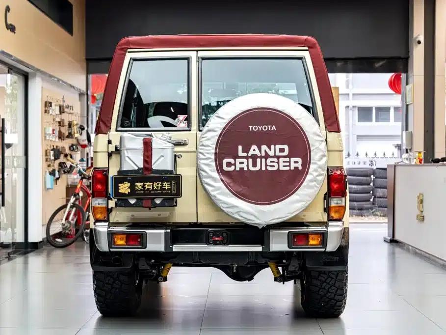 Land Cruiser (Imported) LC71 2008 Model 4.0L Manual — миниатюра 5