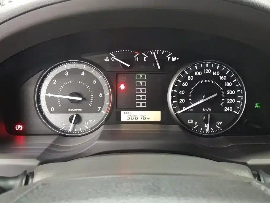 2016 Land Cruiser (Imported) 4.0L Middle East Edition — миниатюра 14