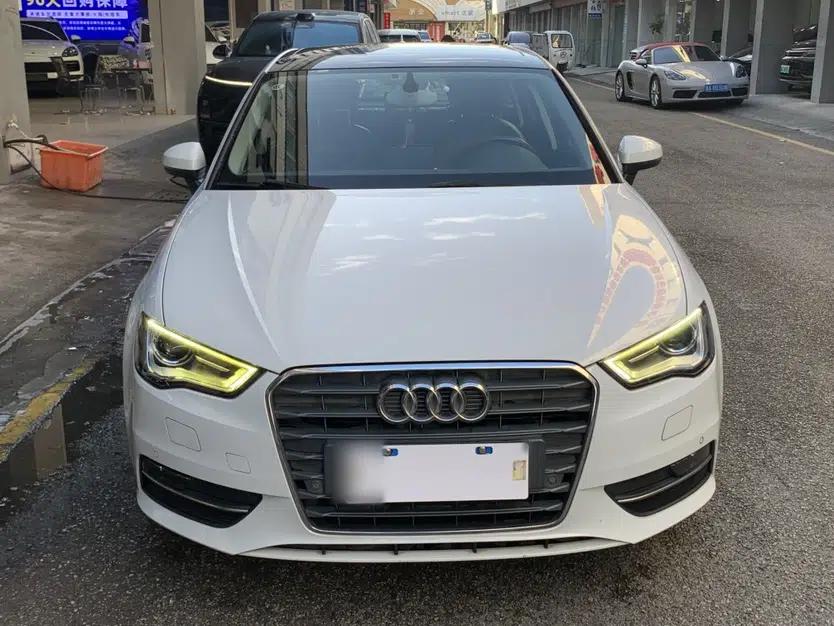 Audi A3 2015 Sportback 40 TFSI Automatic Comfort Model — миниатюра 2