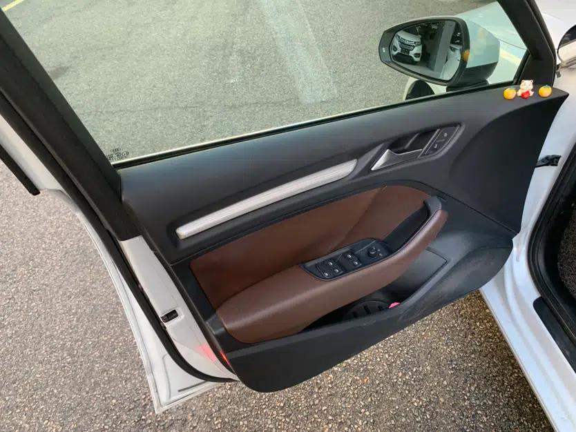 Audi A3 2015 Sportback 40 TFSI Automatic Comfort Model — миниатюра 17