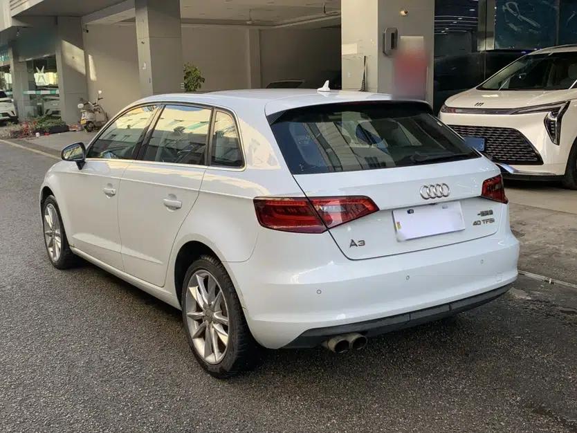 Audi A3 2015 Sportback 40 TFSI Automatic Comfort Model — миниатюра 4