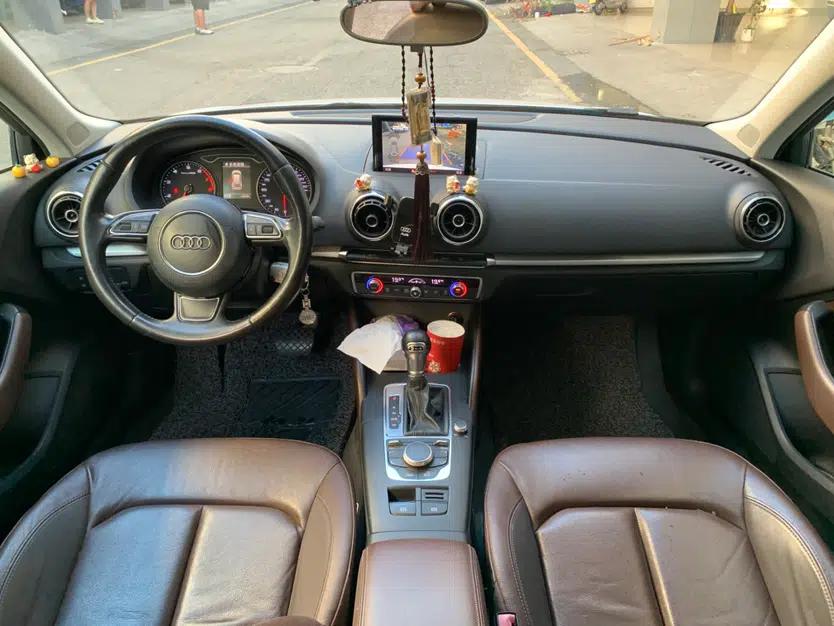 Audi A3 2015 Sportback 40 TFSI Automatic Comfort Model — миниатюра 10