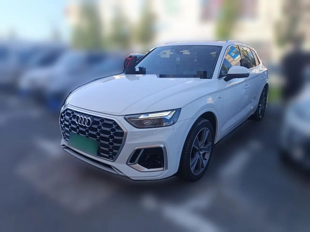 Audi Q5L 2022 Updated 45T Luxury Dynamic Version — миниатюра 1
