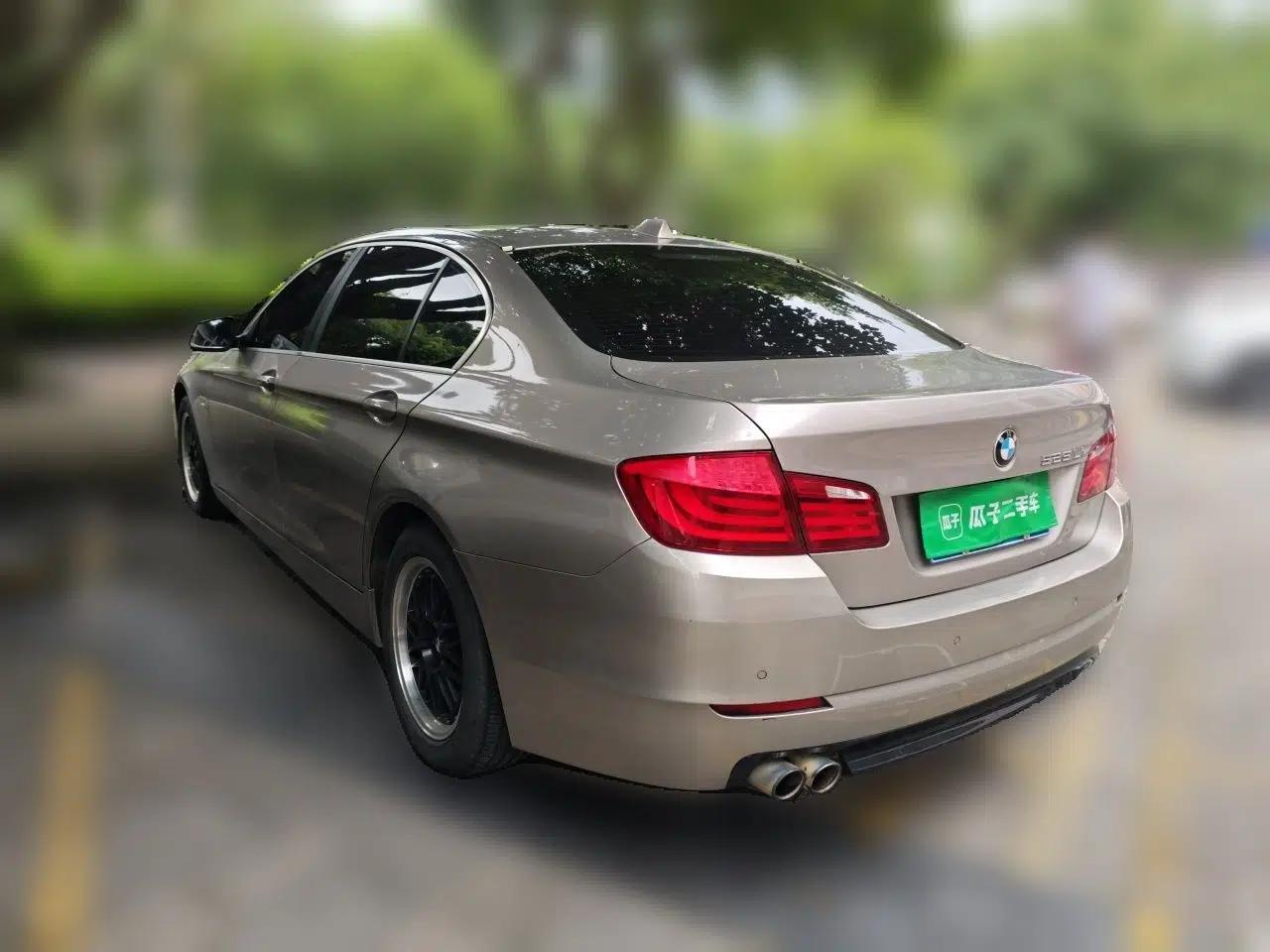 BMW 5 Series 2012 520Li Elegant Edition — миниатюра 4