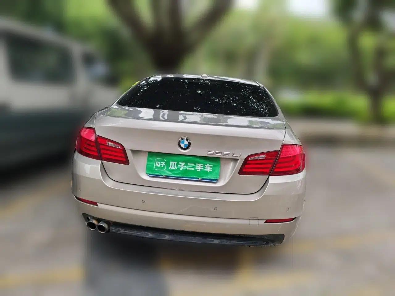 BMW 5 Series 2012 520Li Elegant Edition — миниатюра 5
