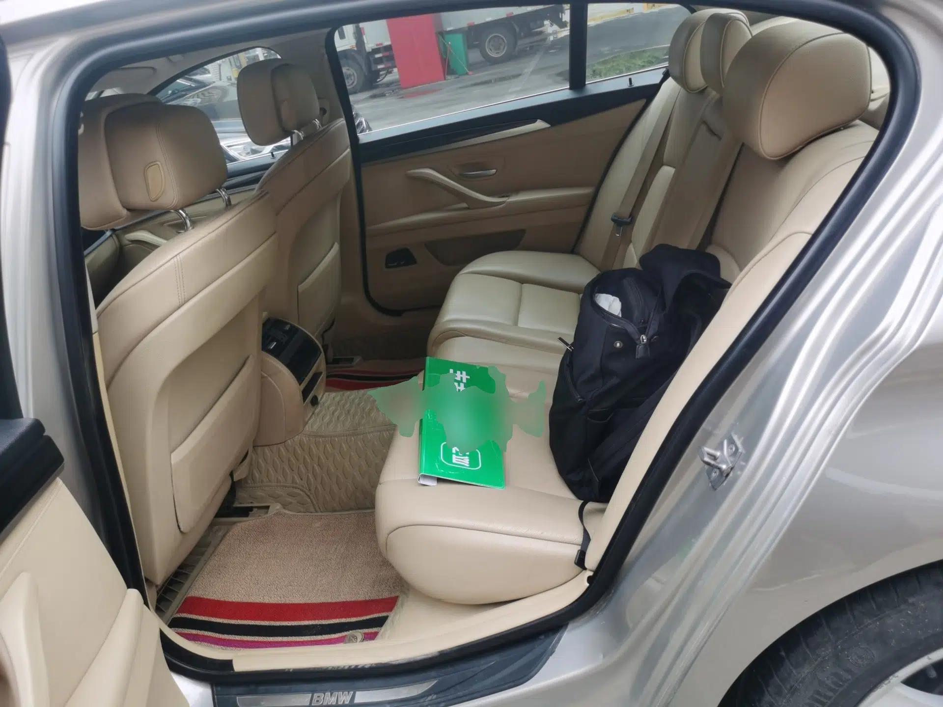 BMW 5 Series 2013 520Li Elegant Edition — миниатюра 17