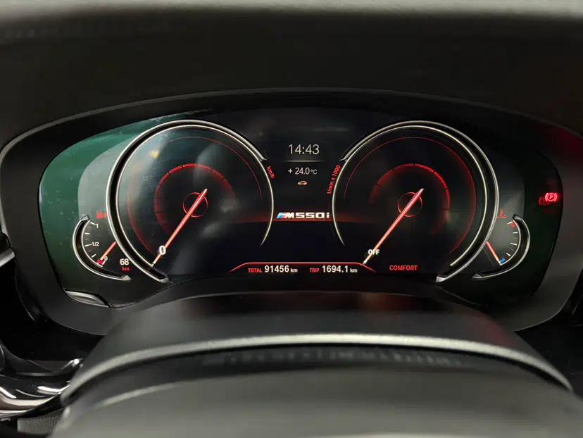 BMW 5 Series 2018 525Li M Sport Package — миниатюра 8