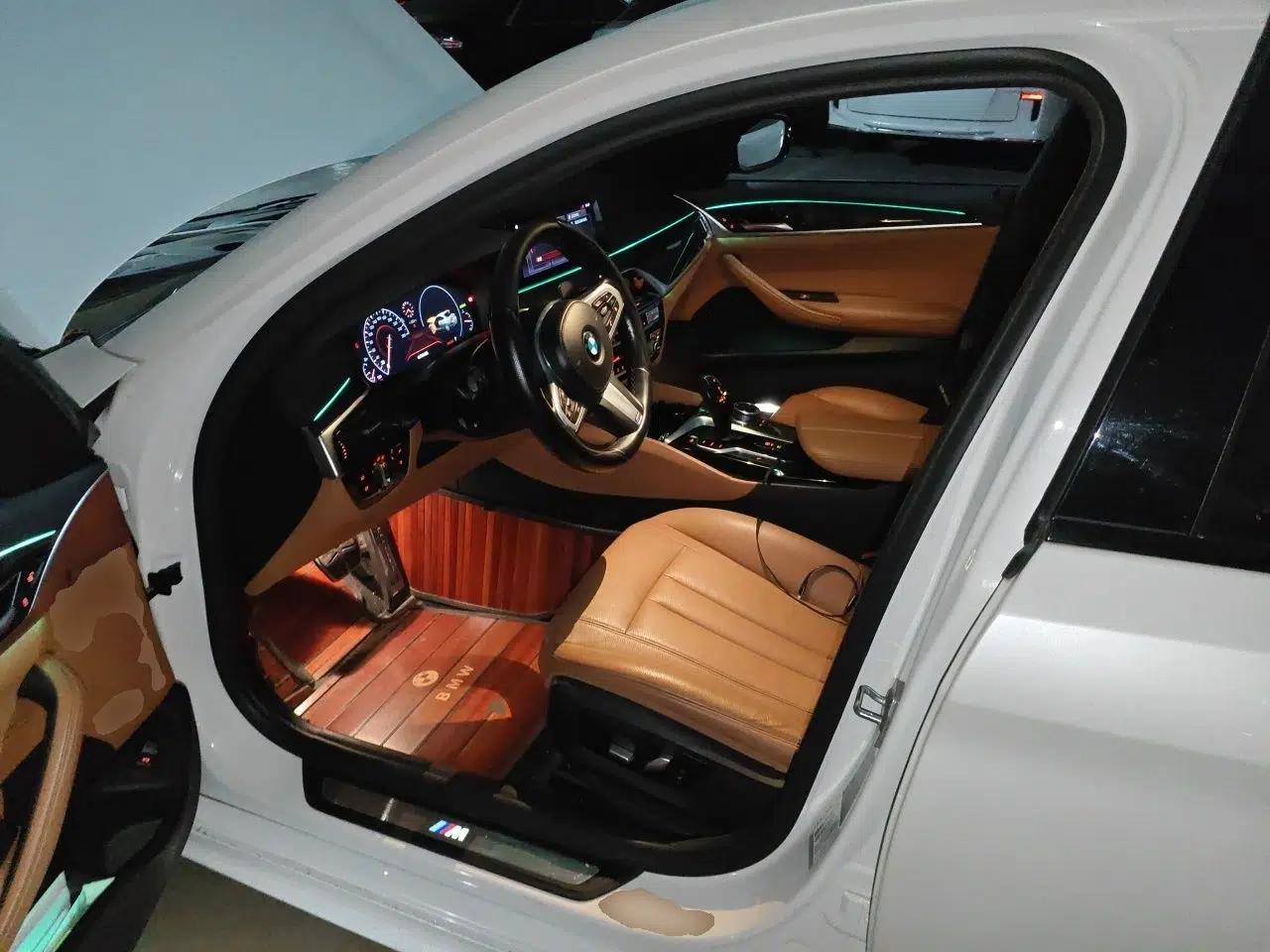 BMW 5 Series 2018 530Li Leading Model M Sport Package — миниатюра 16