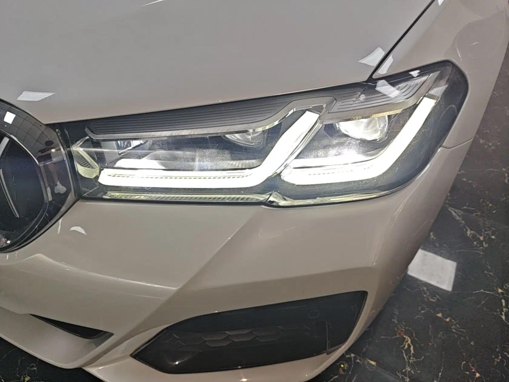 BMW 5 Series New Energy 2022 Restyled 535Le Pioneer Edition M Sport Package — миниатюра 8