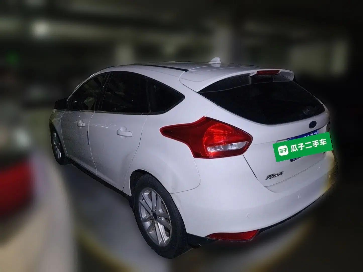 Ford Focus 2018 Hatchback Classic EcoBoost 180 Automatic Elite Model — миниатюра 4