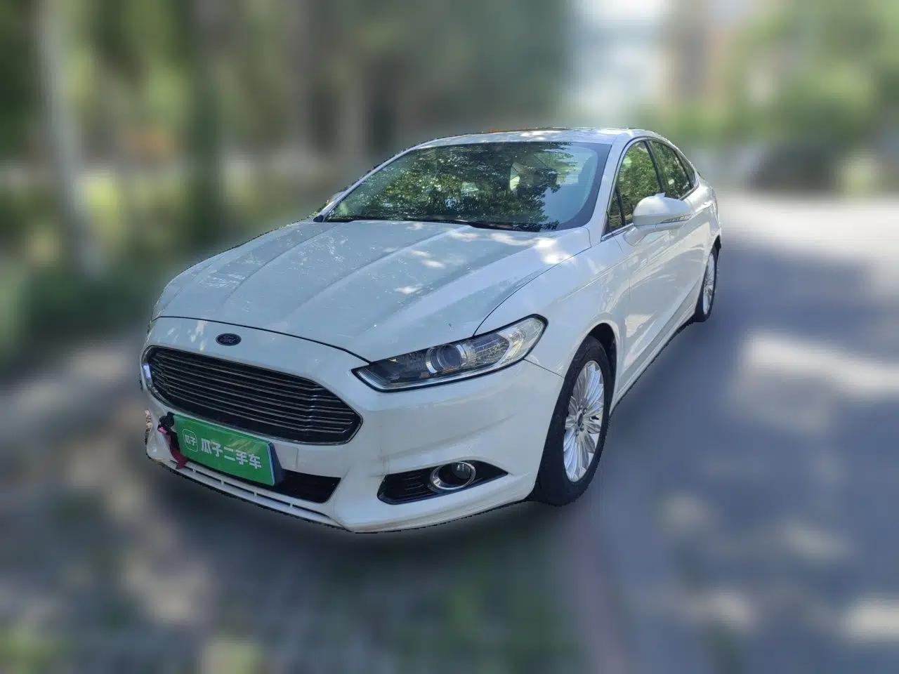 Ford Mondeo 2013 2.0L GTDi 200 Fashion Edition — миниатюра 1