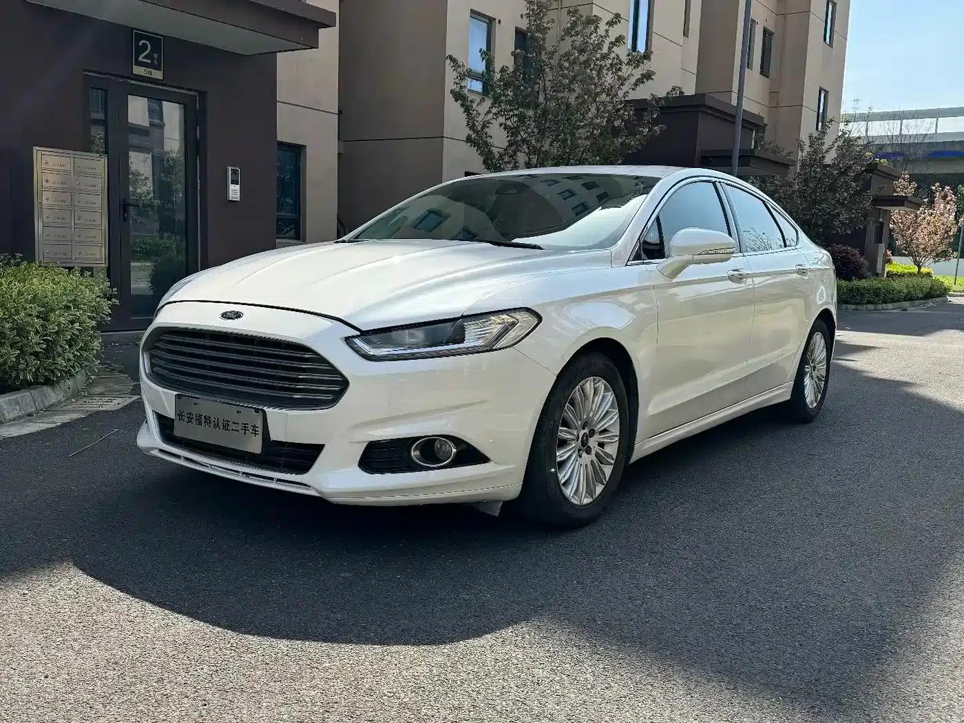 2013 Ford Mondeo 2.0L GTDi200 Fashion Edition — миниатюра 1