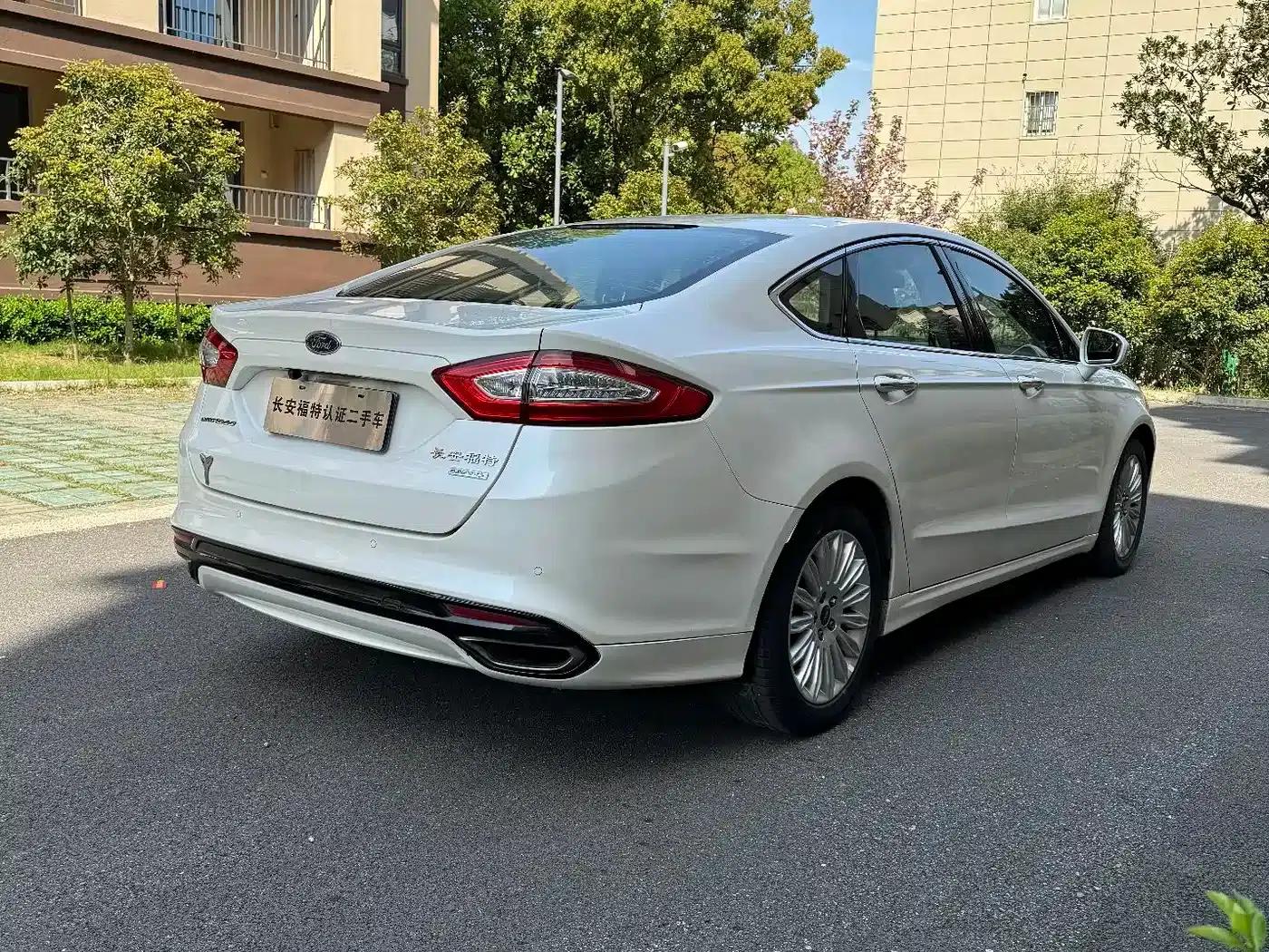 2013 Ford Mondeo 2.0L GTDi200 Fashion Edition — миниатюра 12