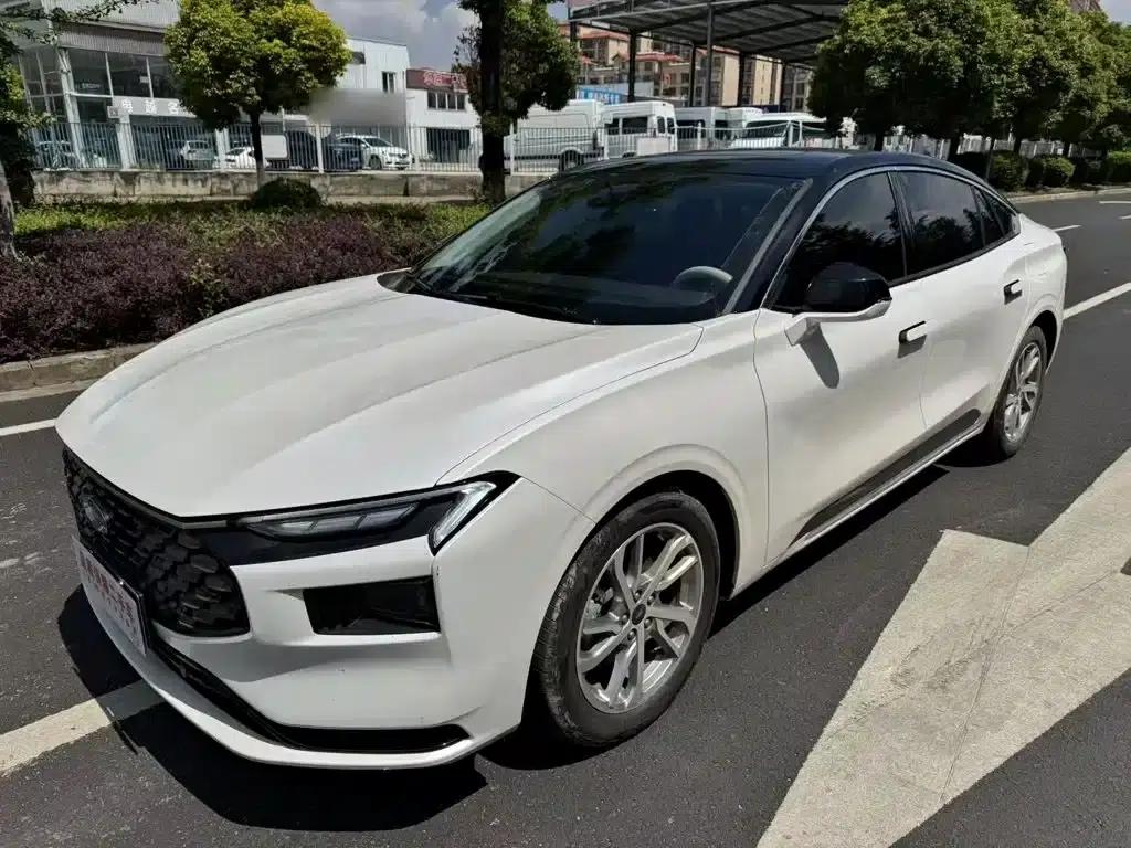 2022 Ford Mondeo Facelift EcoBoost 245 Luxury — миниатюра 2