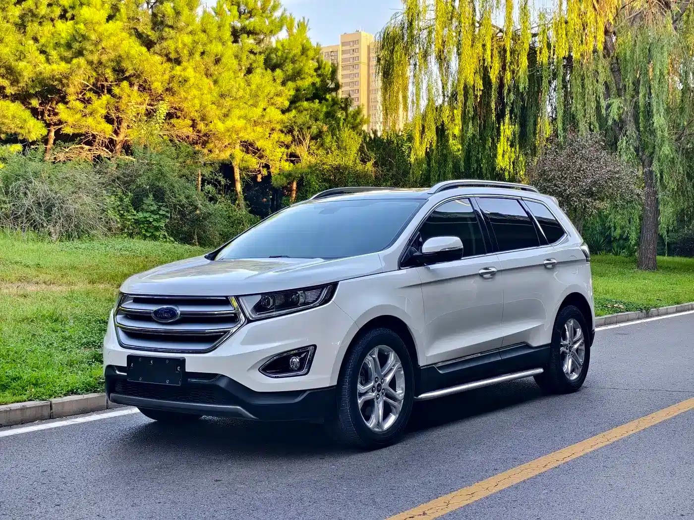 Edge 2015 2.0T GTDi 2WD Luxury Edition — миниатюра 1