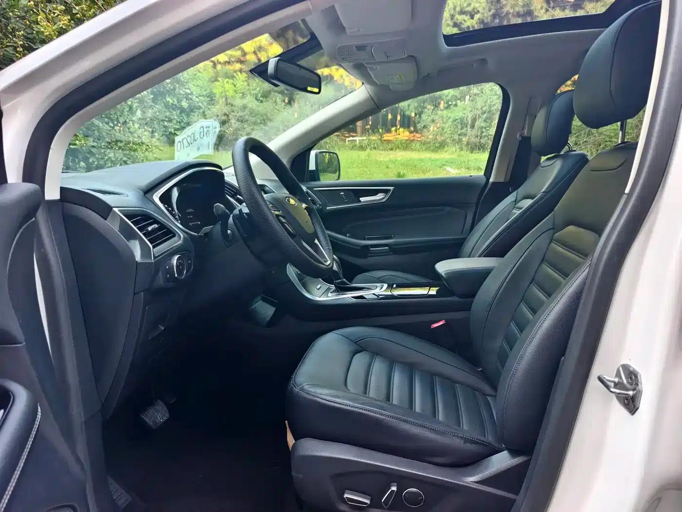Edge 2015 2.0T GTDi 2WD Luxury Edition — миниатюра 5