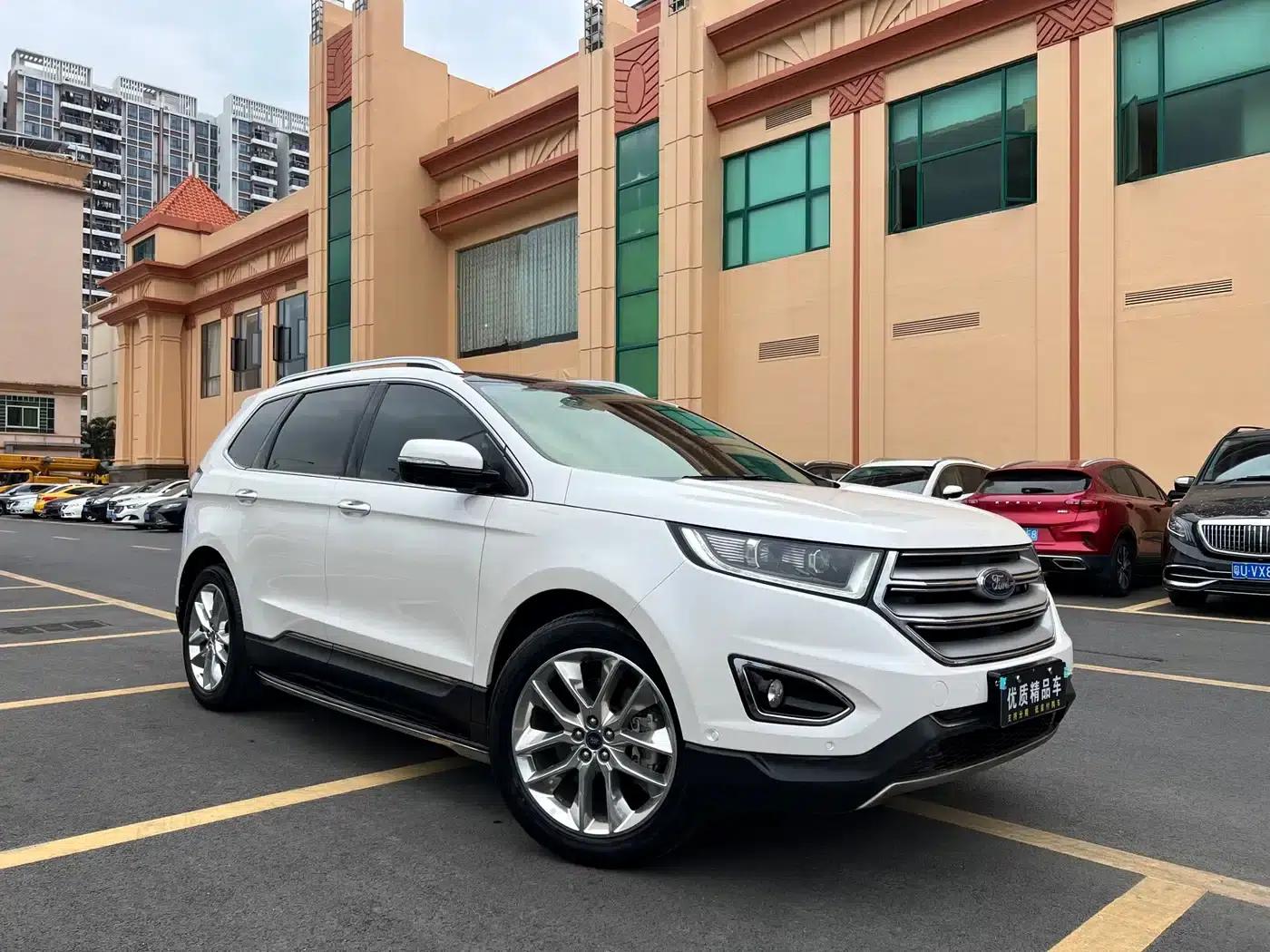 Edge 2016 EcoBoost 245 AWD Premium 7-Seater — миниатюра 3