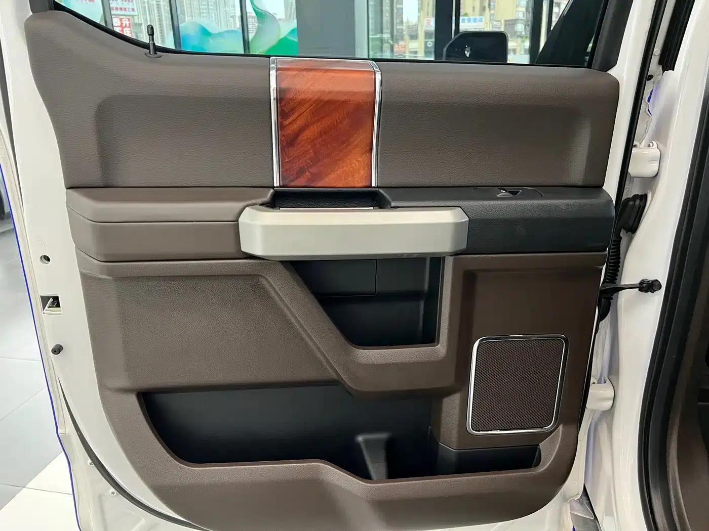 2018 Ford F-150 3.5T Automatic — миниатюра 32