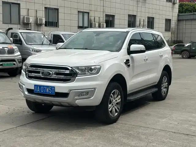 2017 Ford Everest 2.0T Gasoline Automatic 4WD Luxury 7-Seater